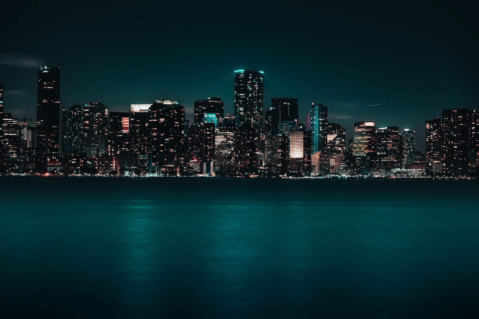 Rates Are Falling: What It Means for Miami Investors