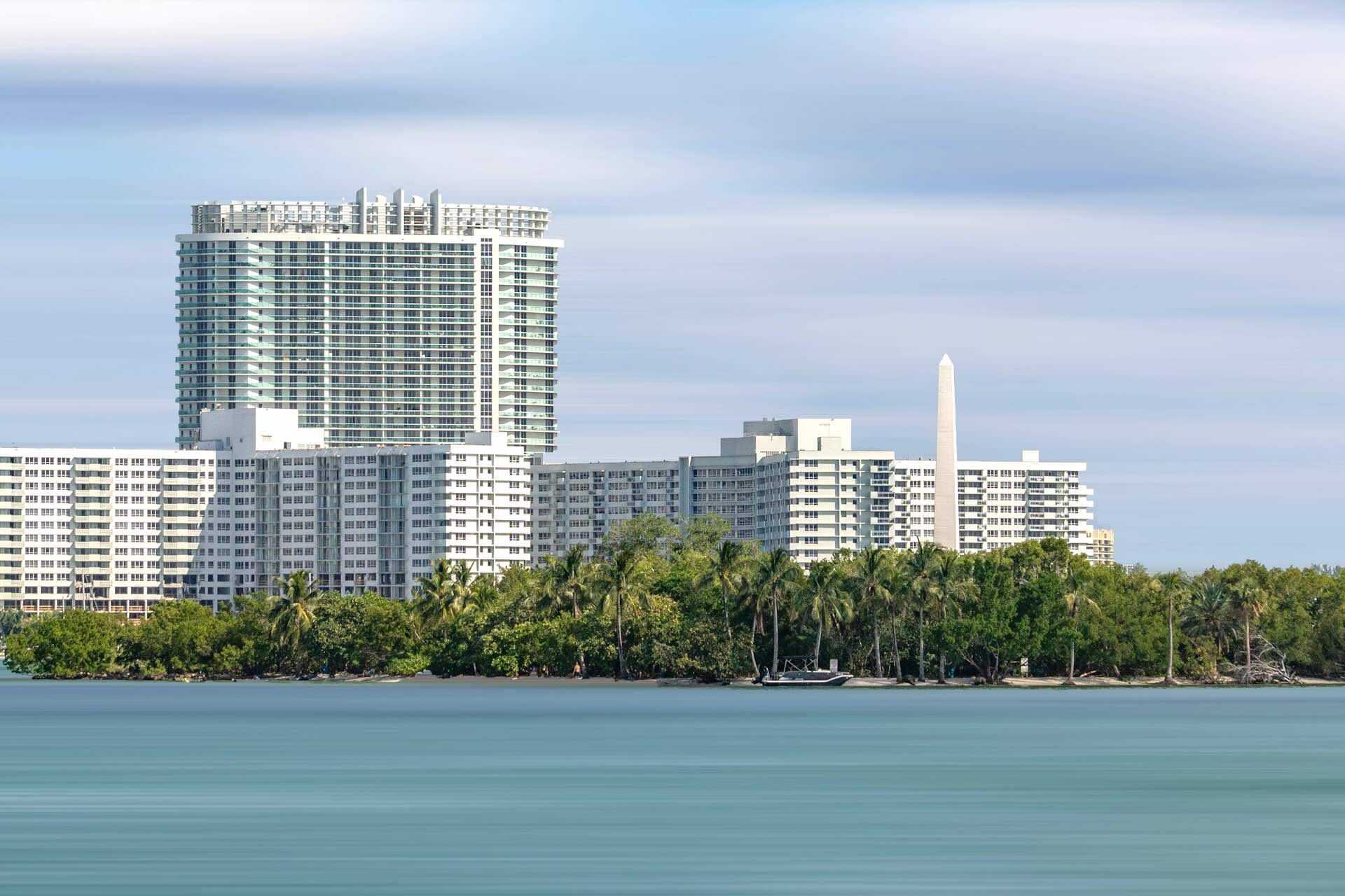 comparing-miami-vs-marbella-rental-investment-analysis