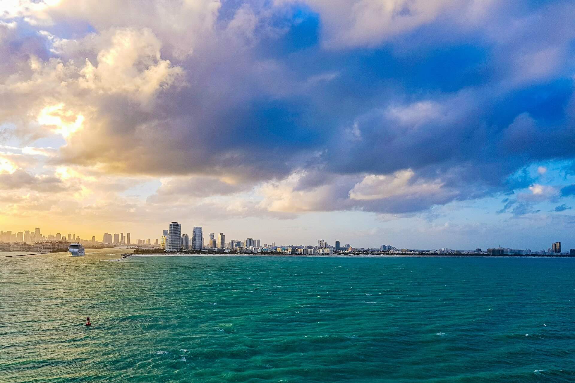 Why View Orientation Matters More Than Square Footage in Miami